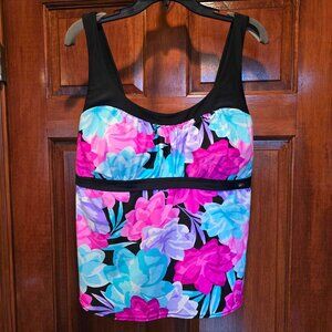 NWOT - Adorable ZeroXposur 2X Swim Top with Padded Cups